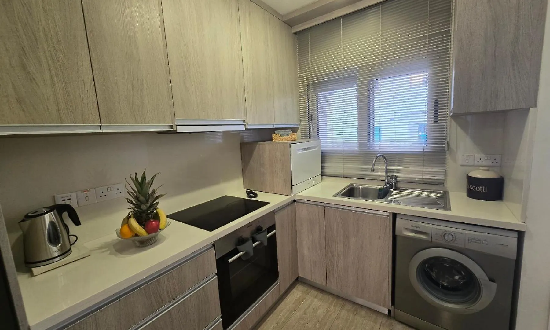 לרנקה Seaside Escape Apartment קפריסין