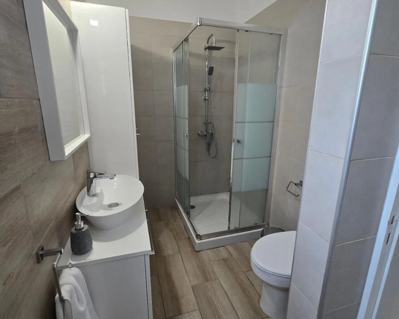 לרנקה Seaside Escape Apartment 0*,  קפריסין