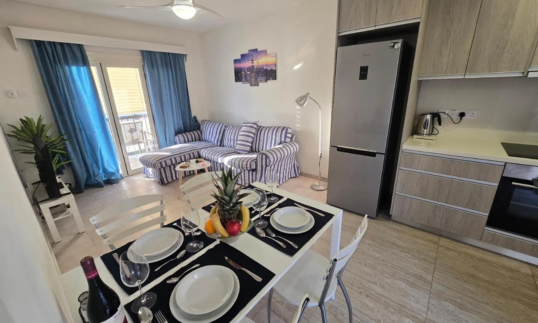 Seaside Escape Apartment 라르나카 0*,  키프로스
