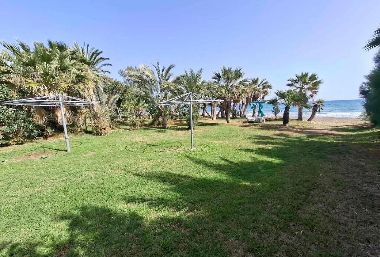 Seaside Escape Apartment 라르나카